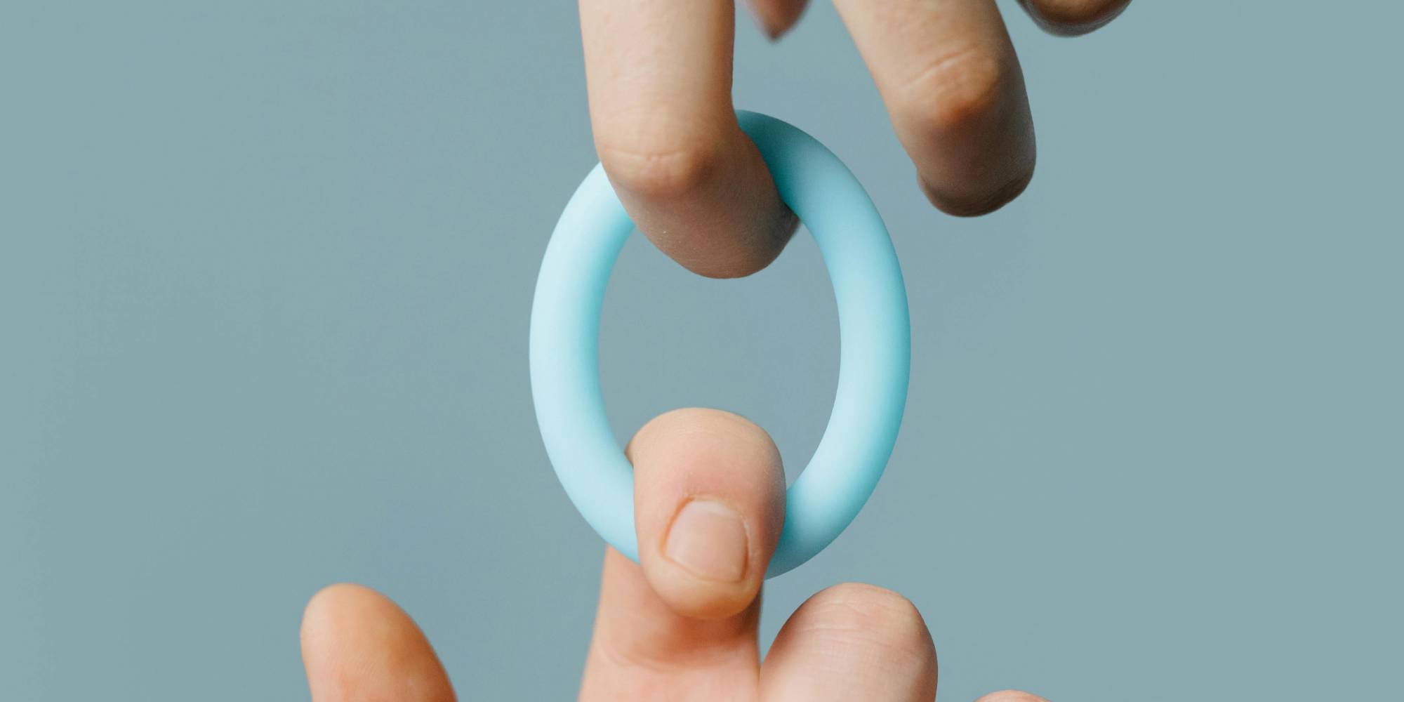 Wat Doet Een Cockring? Ontketen je potentieel in de slaapkamer! - Erovibes.nl Wat Doet Een Cockring? Ontketen je potentieel in de slaapkamer! - Erovibes.nl